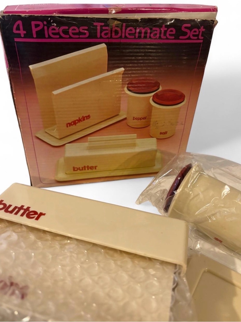 VTG Retro 70s Tablemate 4 Pc Set Beige Butter Dish Salt Pepper Napkin Holder NOS - Picture 2 of 3